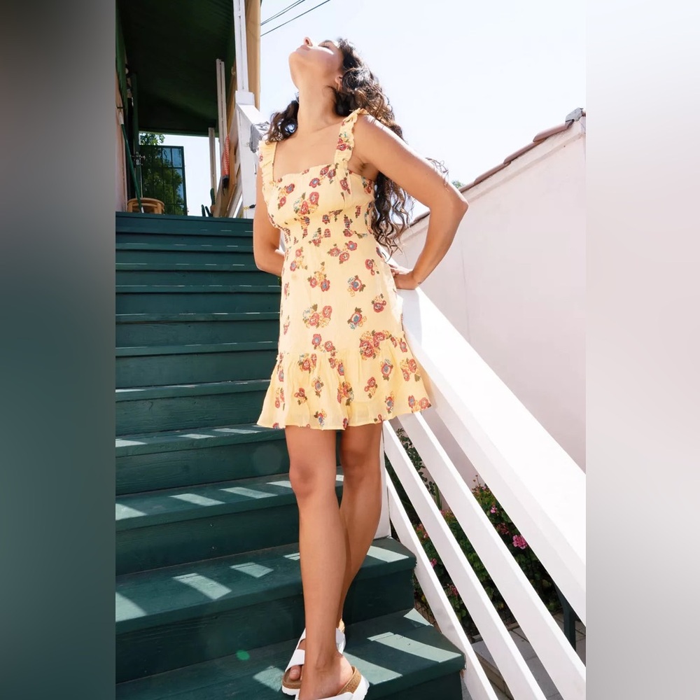URBAN OUTFITTERS UO FESTIVAL RUFFLE MINI DRESS